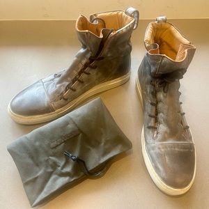 John Varvatos grey distressed leather fashion sneaker (size 11.5)